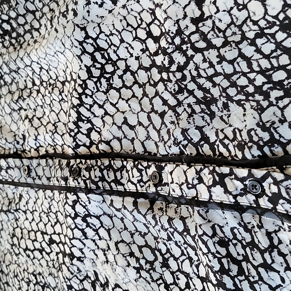 Top - Picture 4 of 5